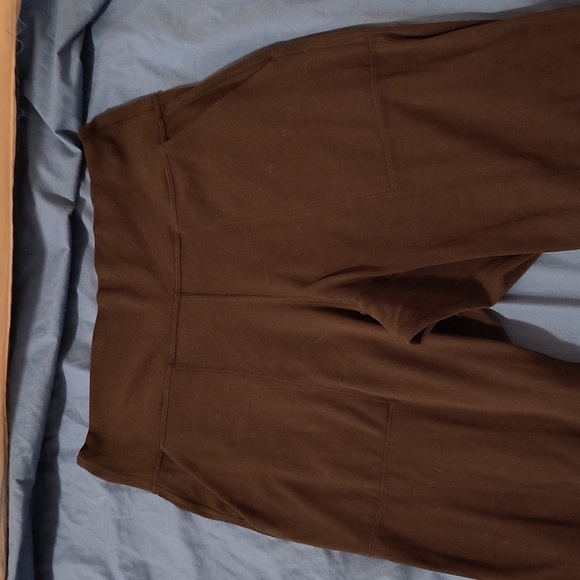 Lululemon Black Sweatpant Sz 8 Banded Ankle, Front Pockets, Buttery Soft - Picture 2 of 10